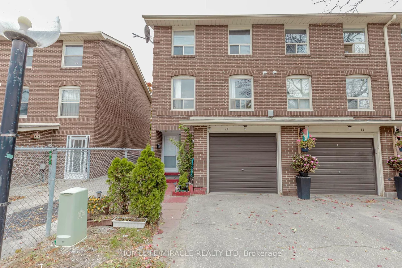 12, Eden Park, Southgate, Brampton