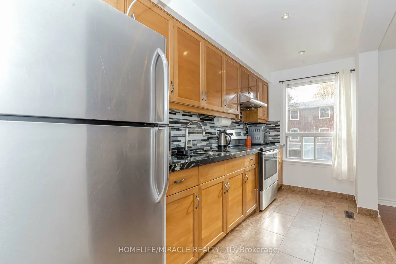 12, Eden Park, Southgate, Brampton