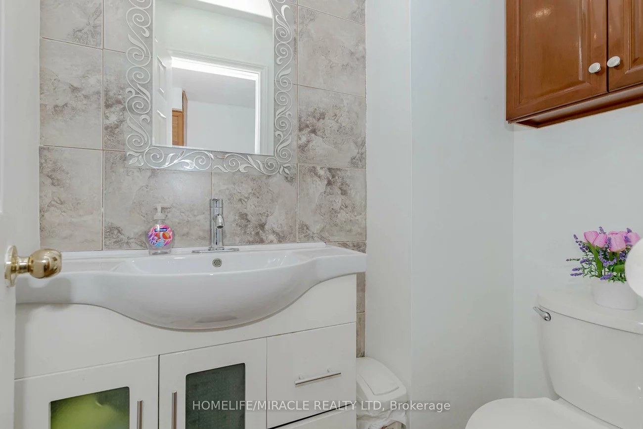 12, Eden Park, Southgate, Brampton