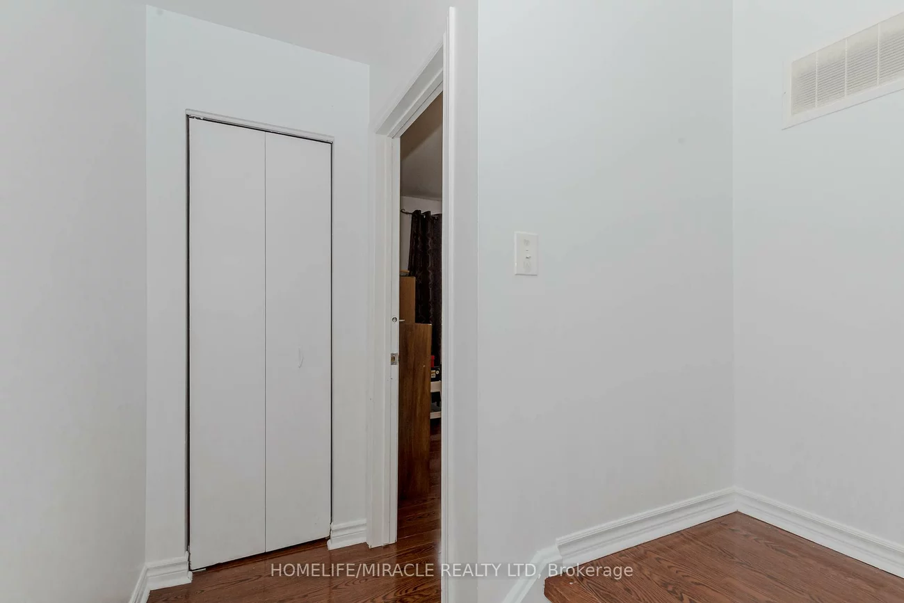 12, Eden Park, Southgate, Brampton