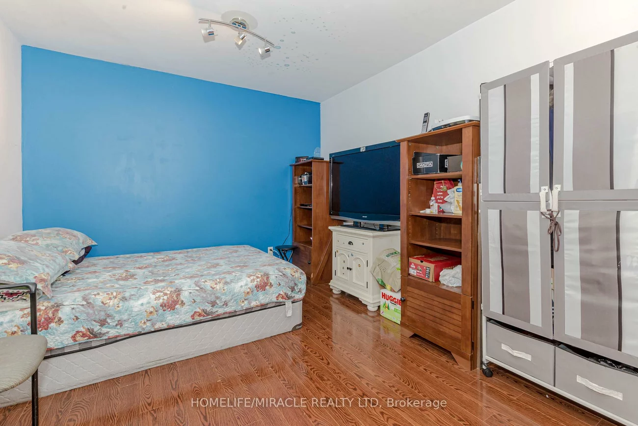 12, Eden Park, Southgate, Brampton