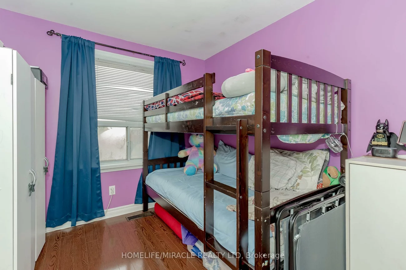 12, Eden Park, Southgate, Brampton