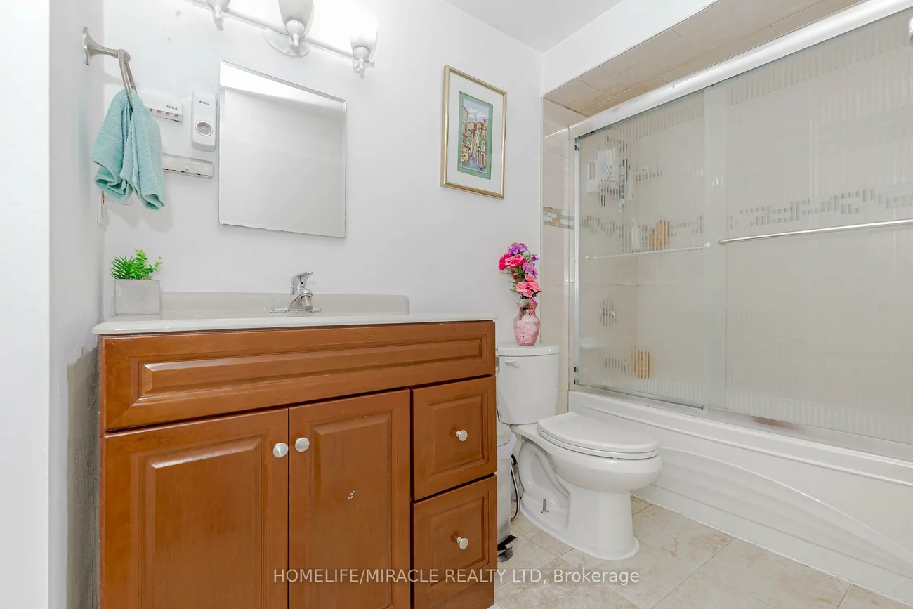 12, Eden Park, Southgate, Brampton