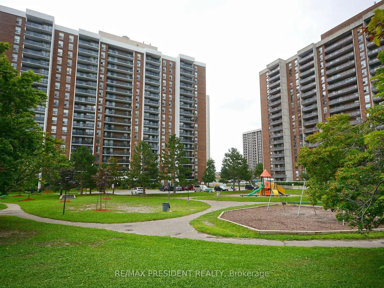21, Knightsbridge, Queen Street Corridor, Brampton