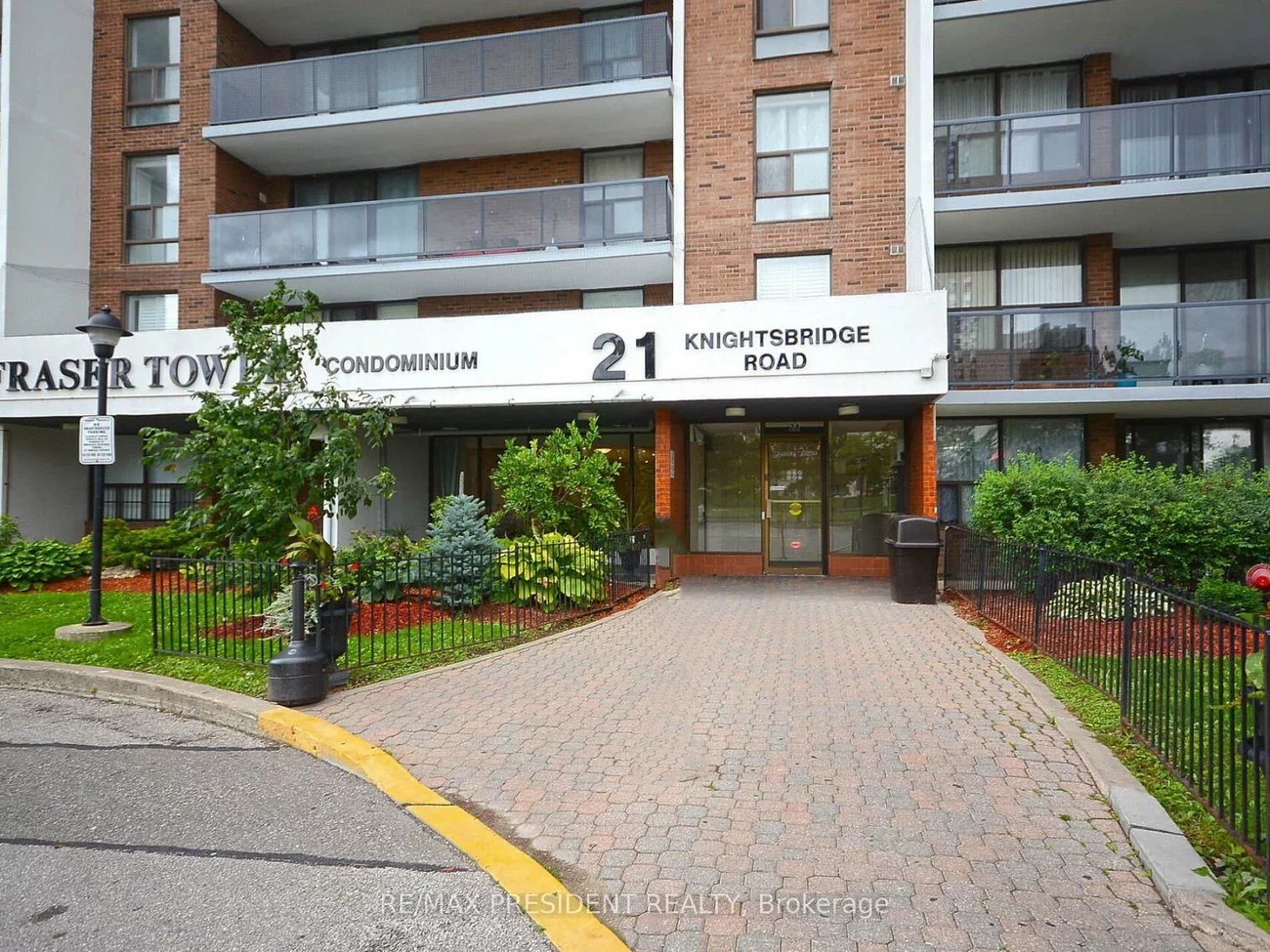 21, Knightsbridge, Queen Street Corridor, Brampton