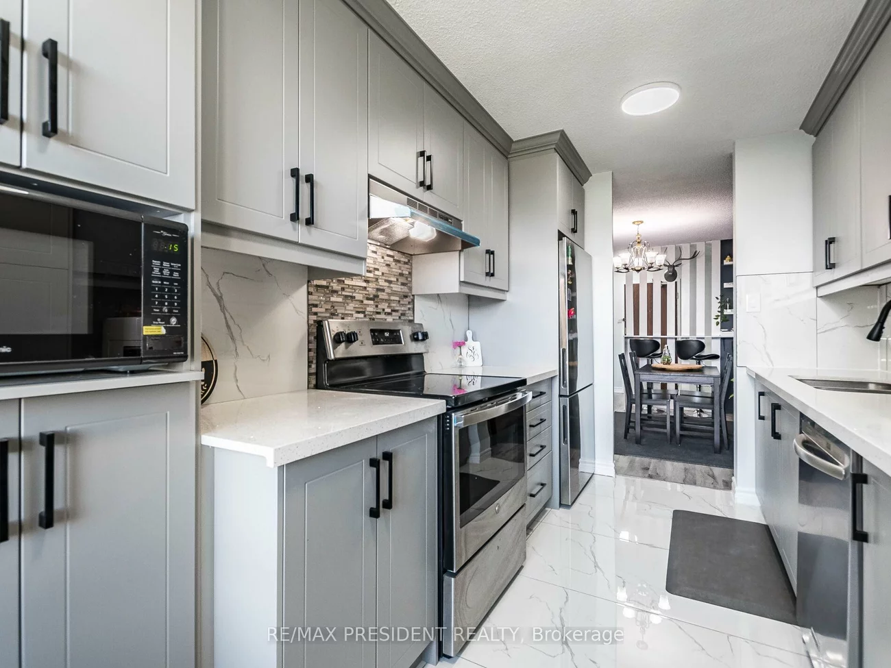 21, Knightsbridge, Queen Street Corridor, Brampton