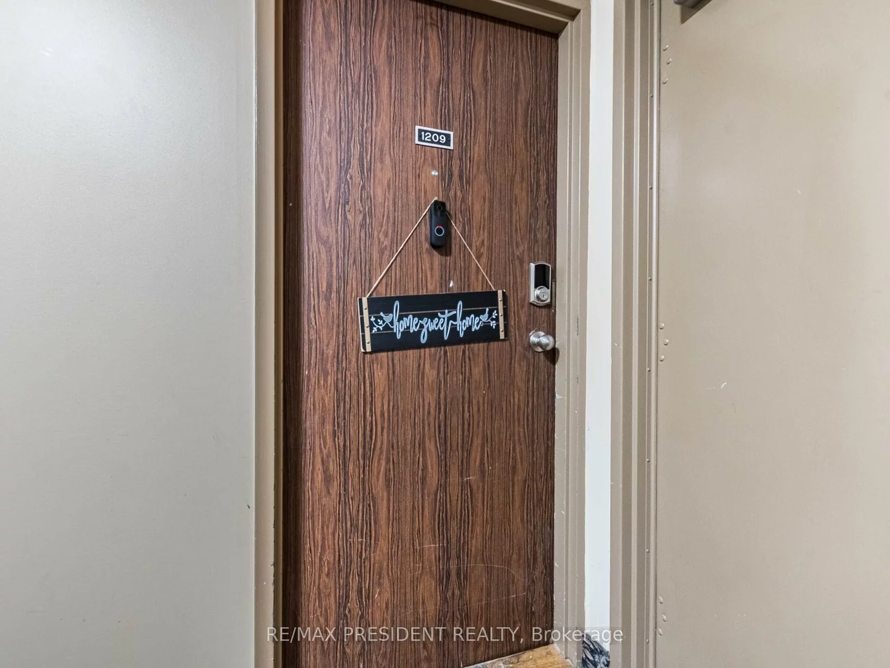21, Knightsbridge, Queen Street Corridor, Brampton