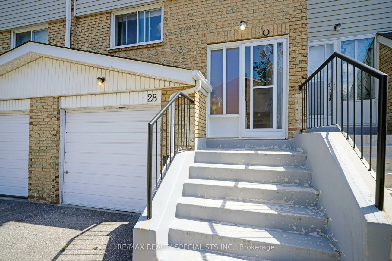 28, Lincoln, Bramalea West Industrial, Brampton