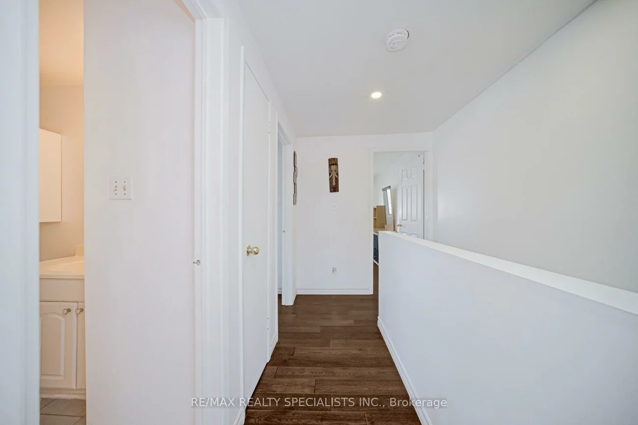 28, Lincoln, Bramalea West Industrial, Brampton