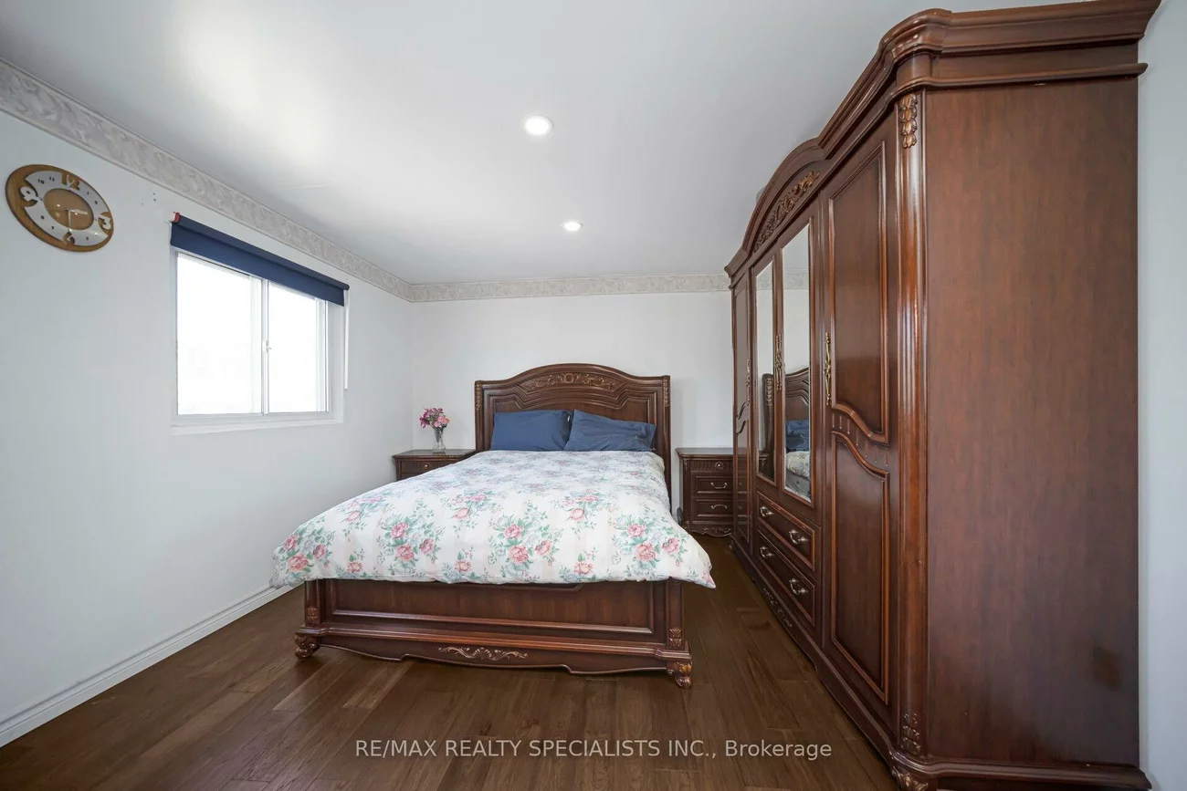 28, Lincoln, Bramalea West Industrial, Brampton