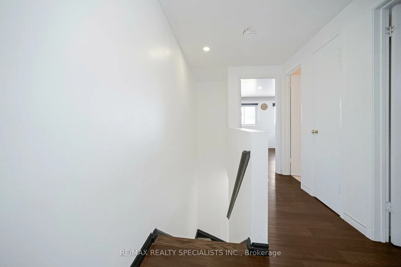 28, Lincoln, Bramalea West Industrial, Brampton
