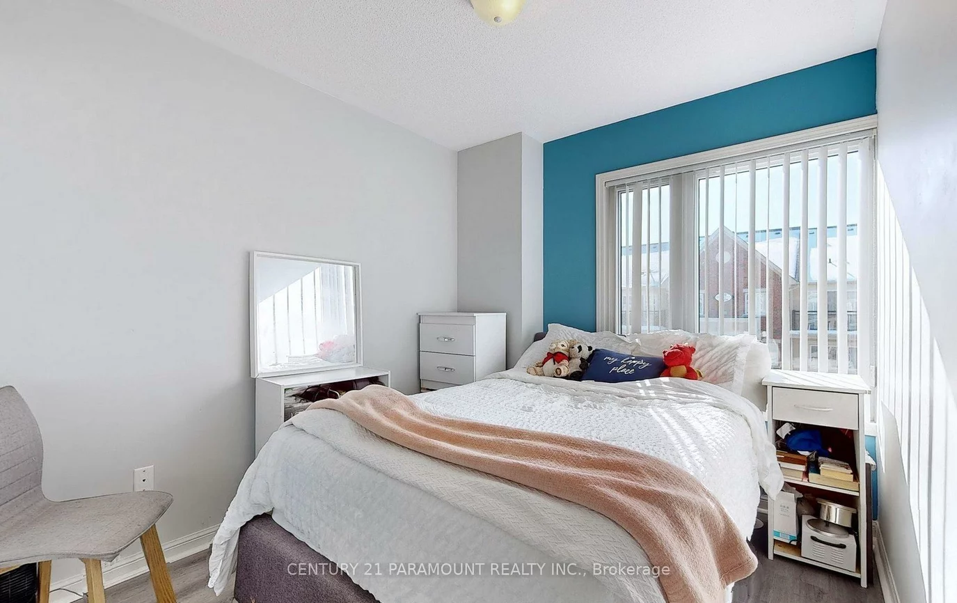 250, Sunny Meadow, Sandringham-Wellington, Brampton