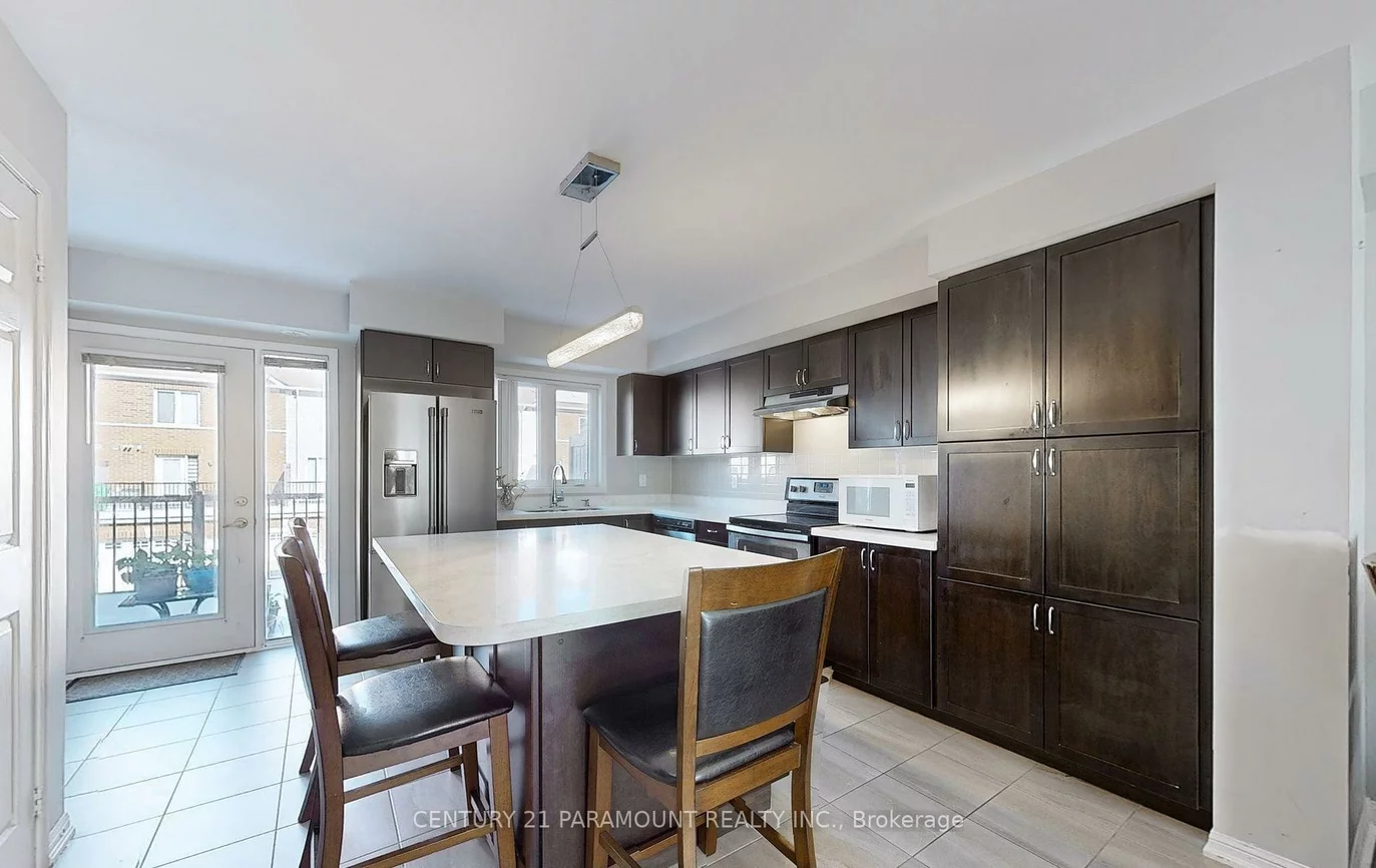 250, Sunny Meadow, Sandringham-Wellington, Brampton