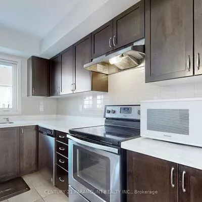 250, Sunny Meadow, Sandringham-Wellington, Brampton