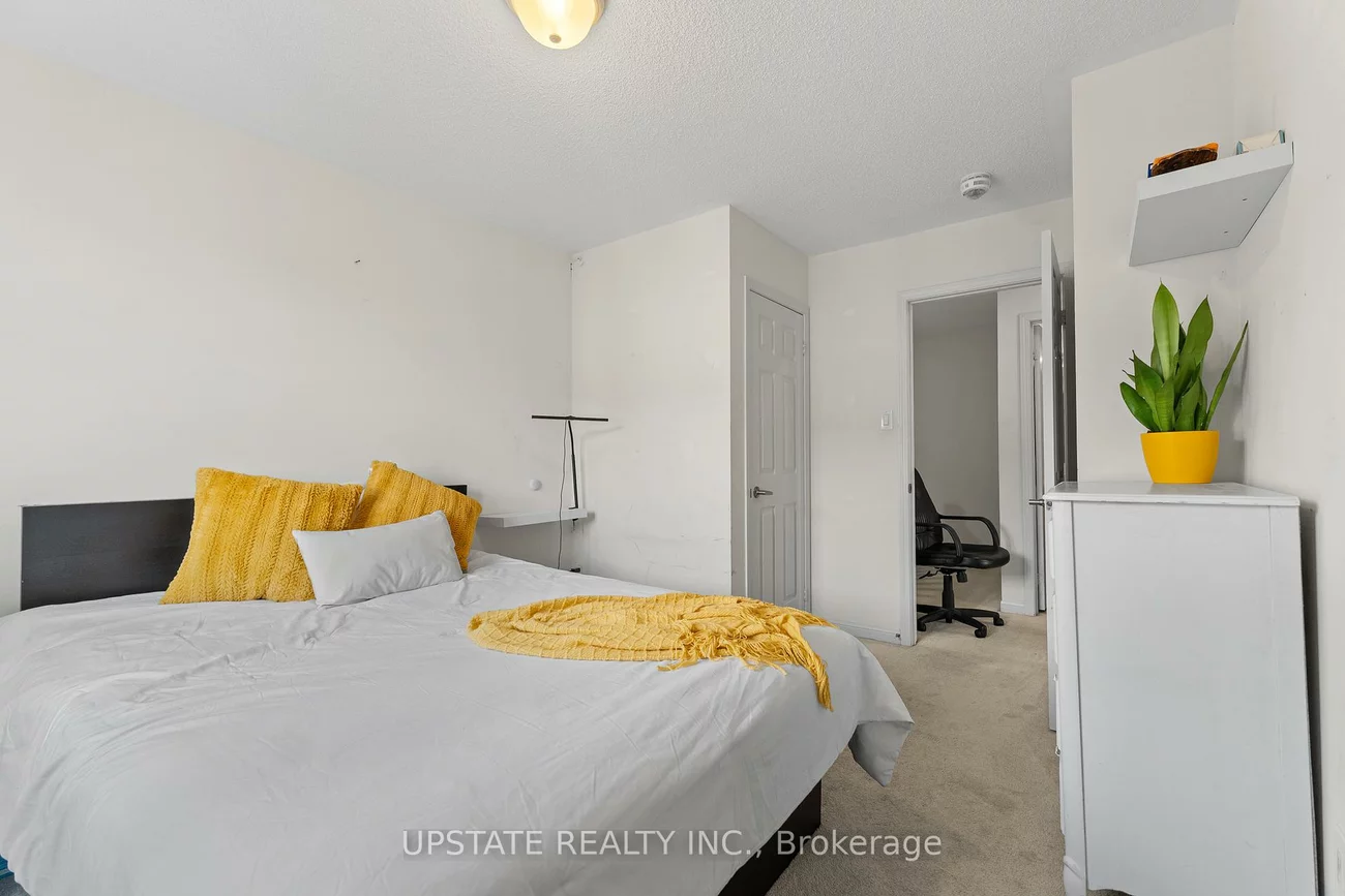 250, Sunny Meadow, Sandringham-Wellington, Brampton