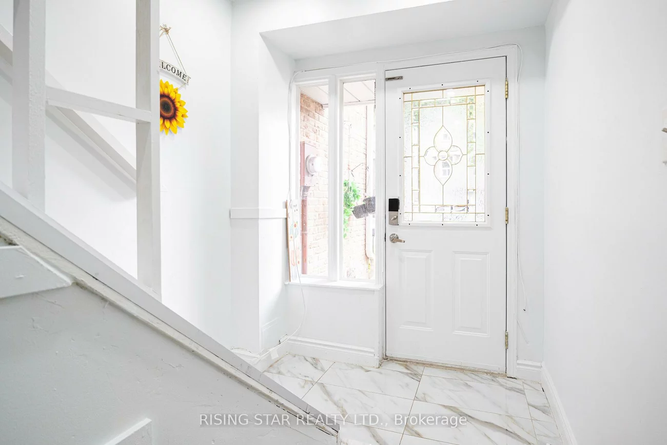 66, Enmount, Southgate, Brampton