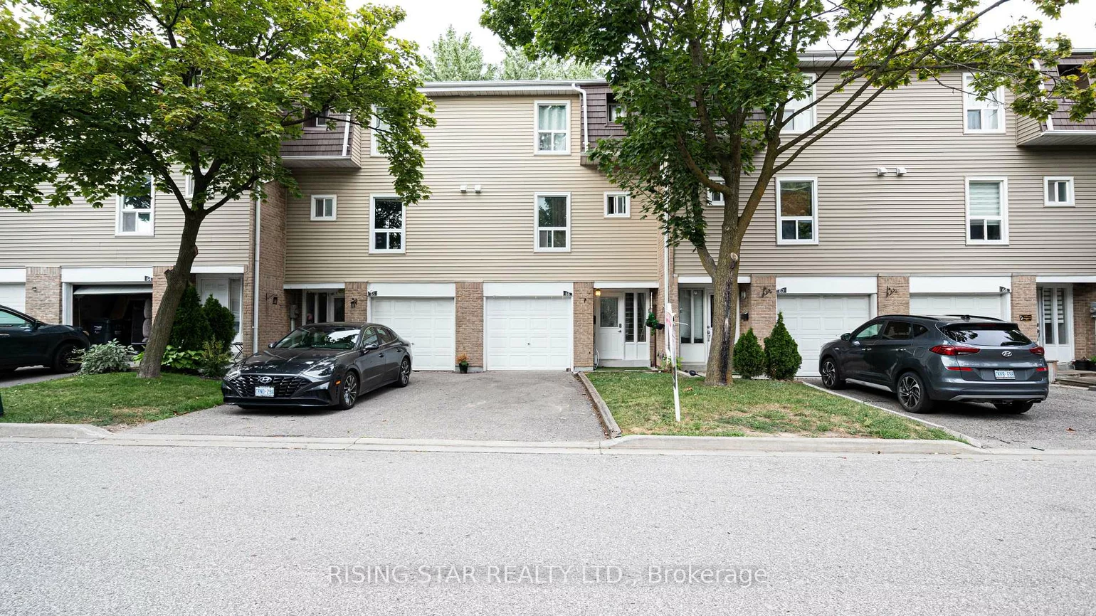 66, Enmount, Southgate, Brampton