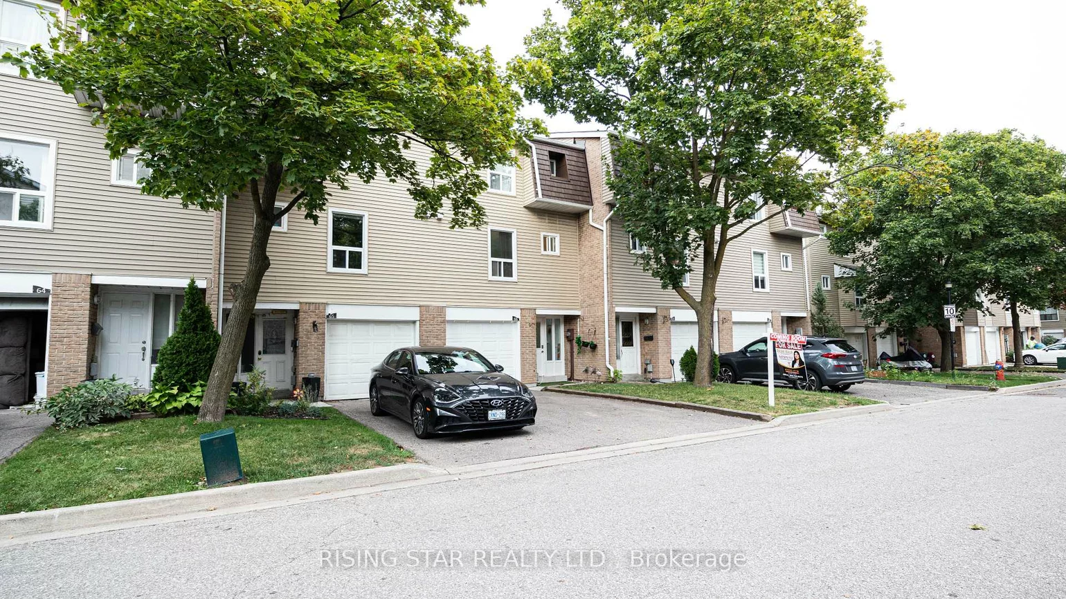 66, Enmount, Southgate, Brampton