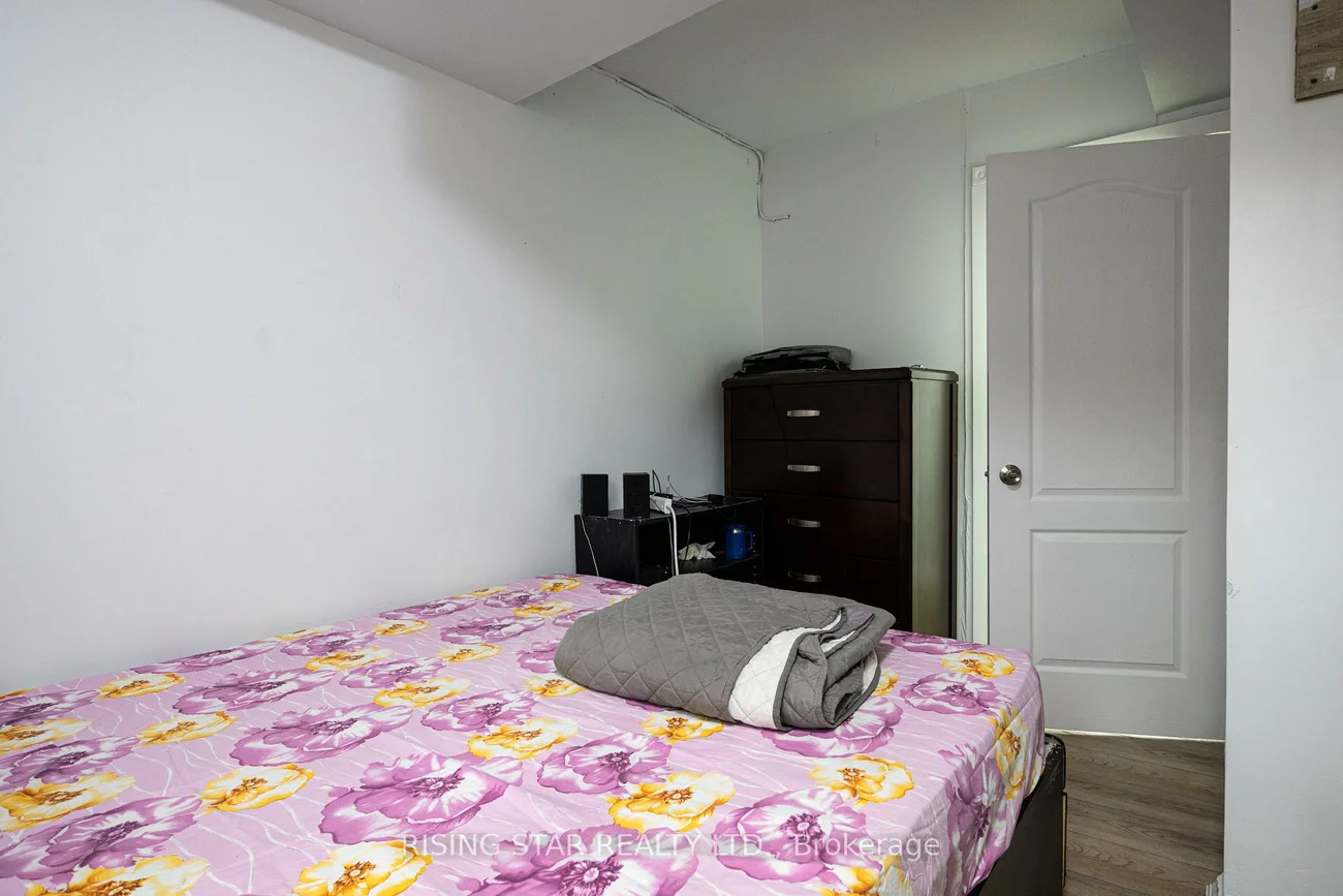 66, Enmount, Southgate, Brampton