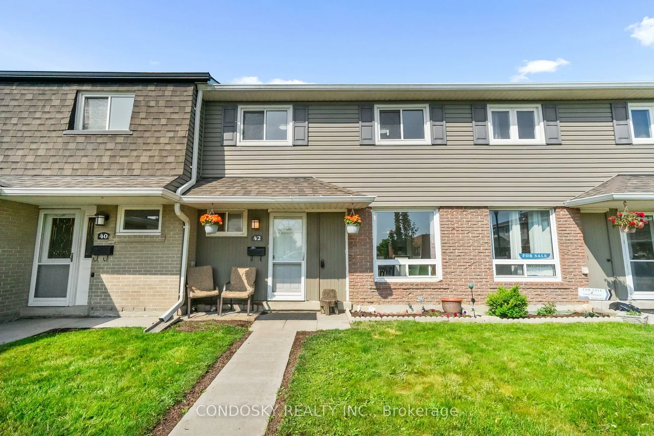 42, Village, Brampton East, Brampton