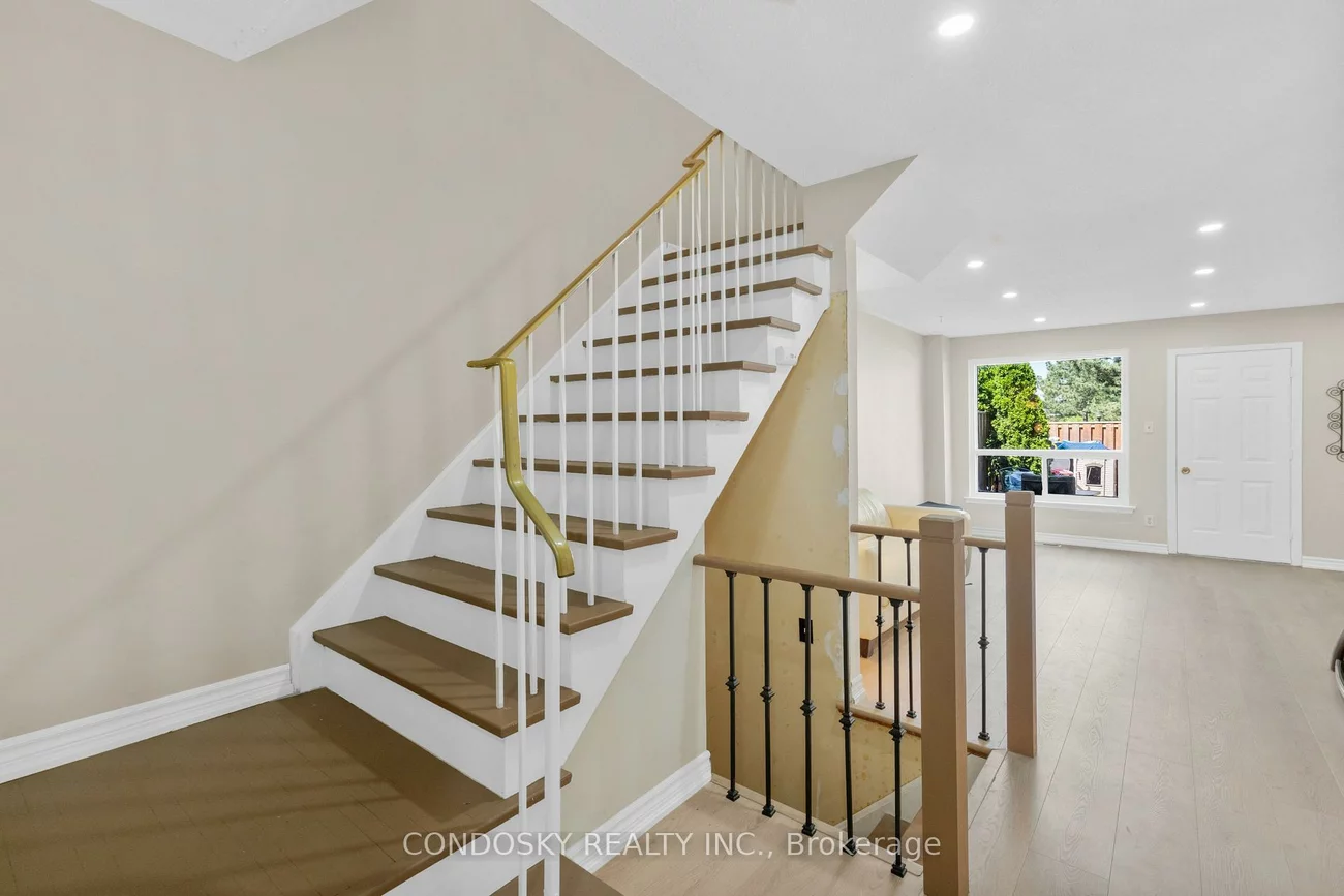 42, Village, Brampton East, Brampton