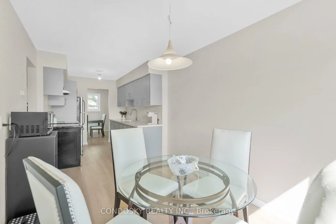 42, Village, Brampton East, Brampton