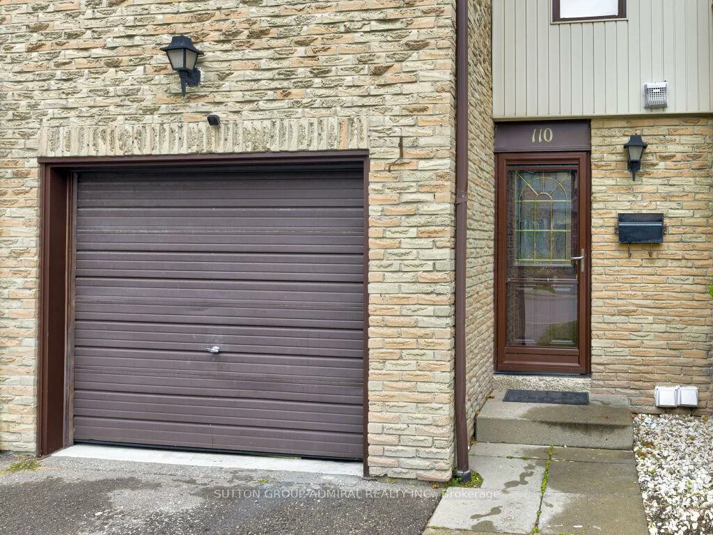 110, Foster, Brampton North, Brampton