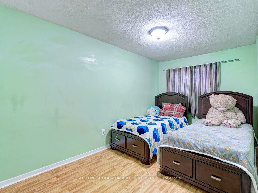 110, Foster, Brampton North, Brampton