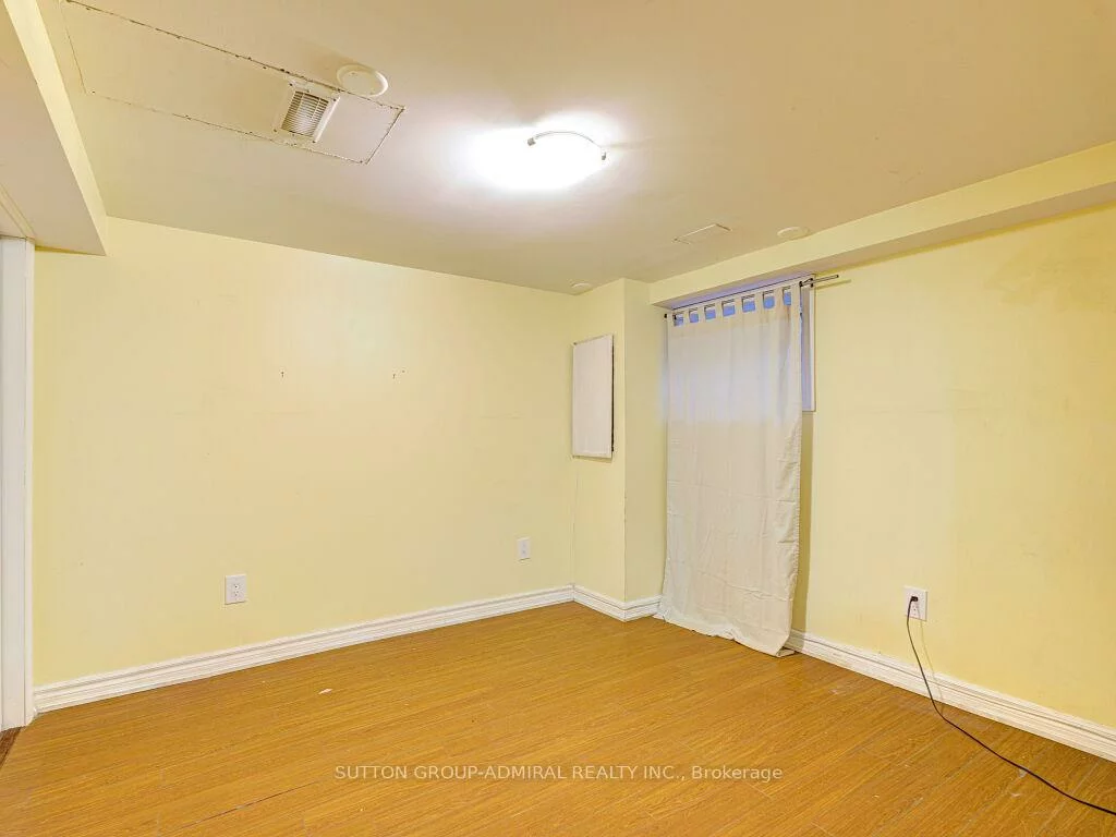 110, Foster, Brampton North, Brampton