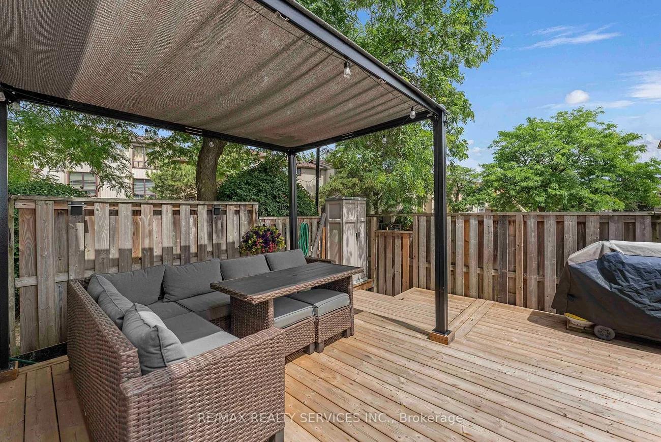 94, Guildford, Central Park, Brampton