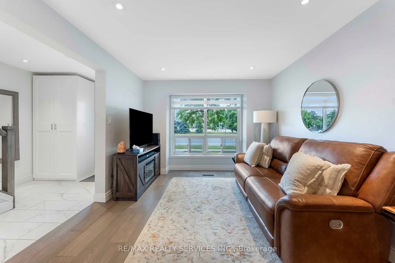 94, Guildford, Central Park, Brampton