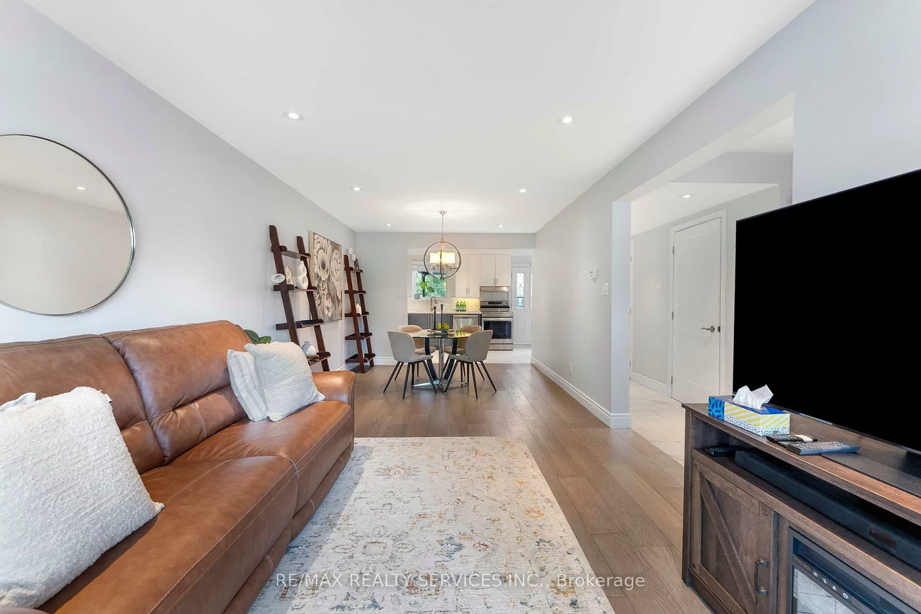 94, Guildford, Central Park, Brampton