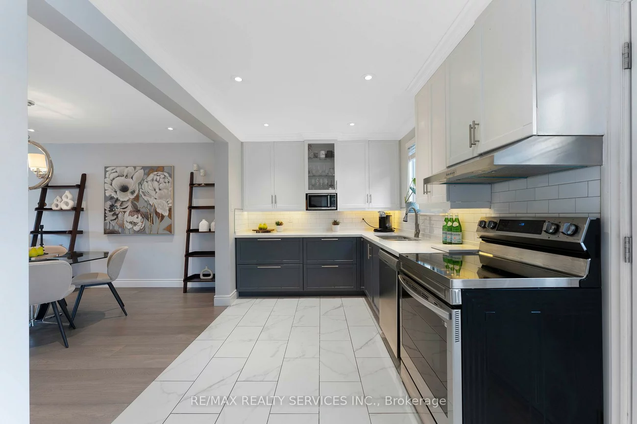 94, Guildford, Central Park, Brampton