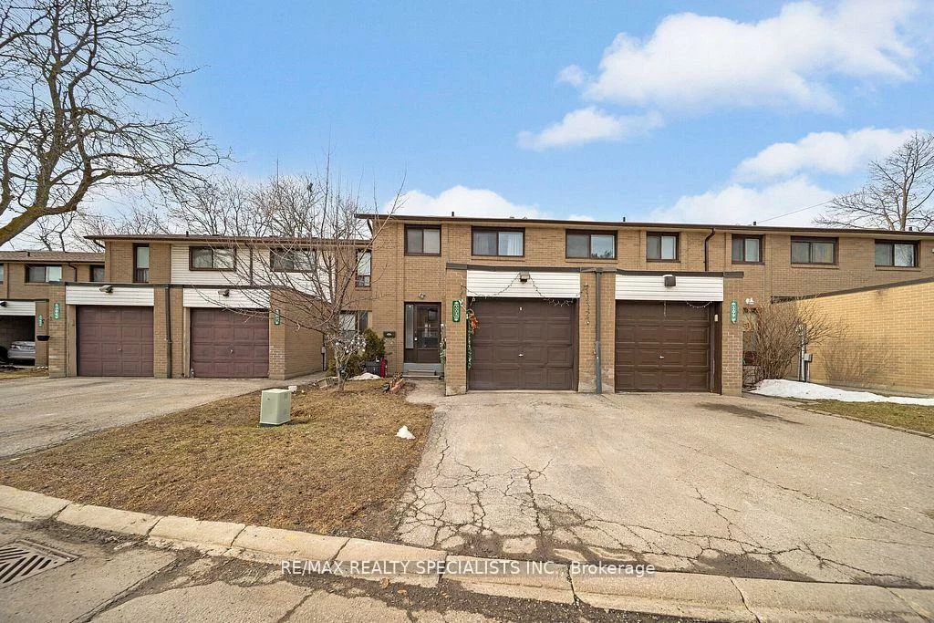 308, Fleetwood, Southgate, Brampton