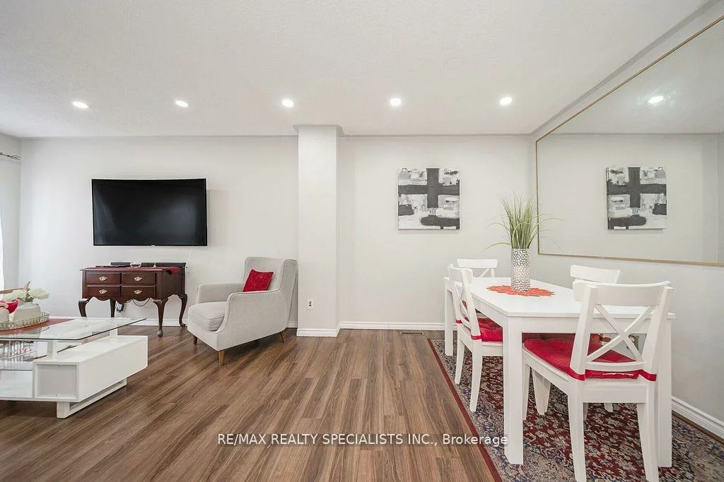 308, Fleetwood, Southgate, Brampton