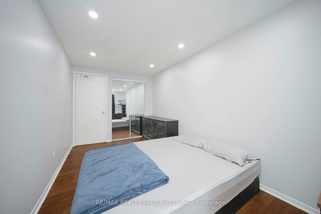 30, Greenwich, Northgate, Brampton