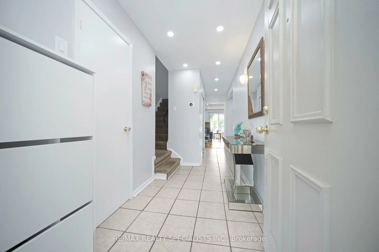 30, Greenwich, Northgate, Brampton