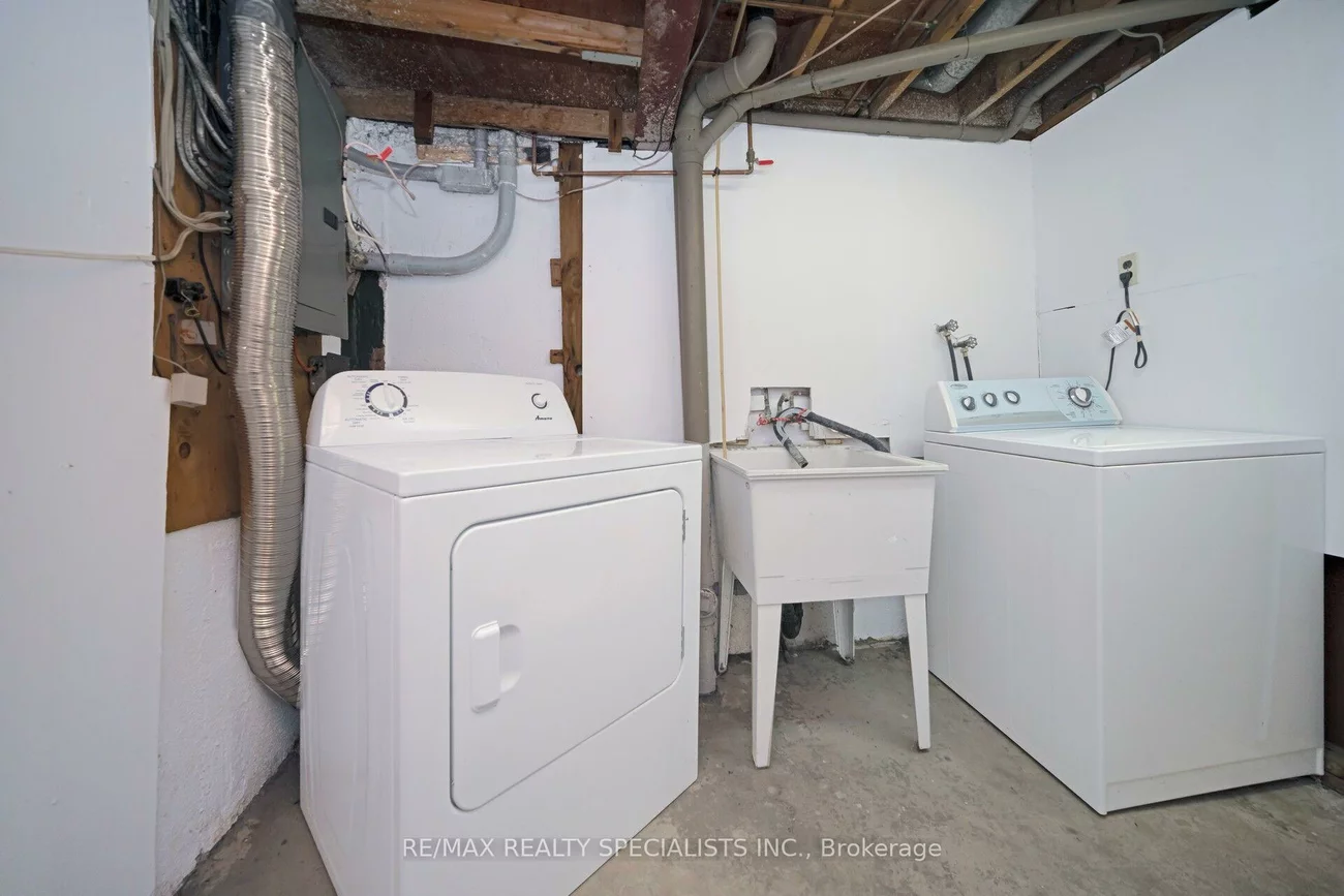 30, Greenwich, Northgate, Brampton