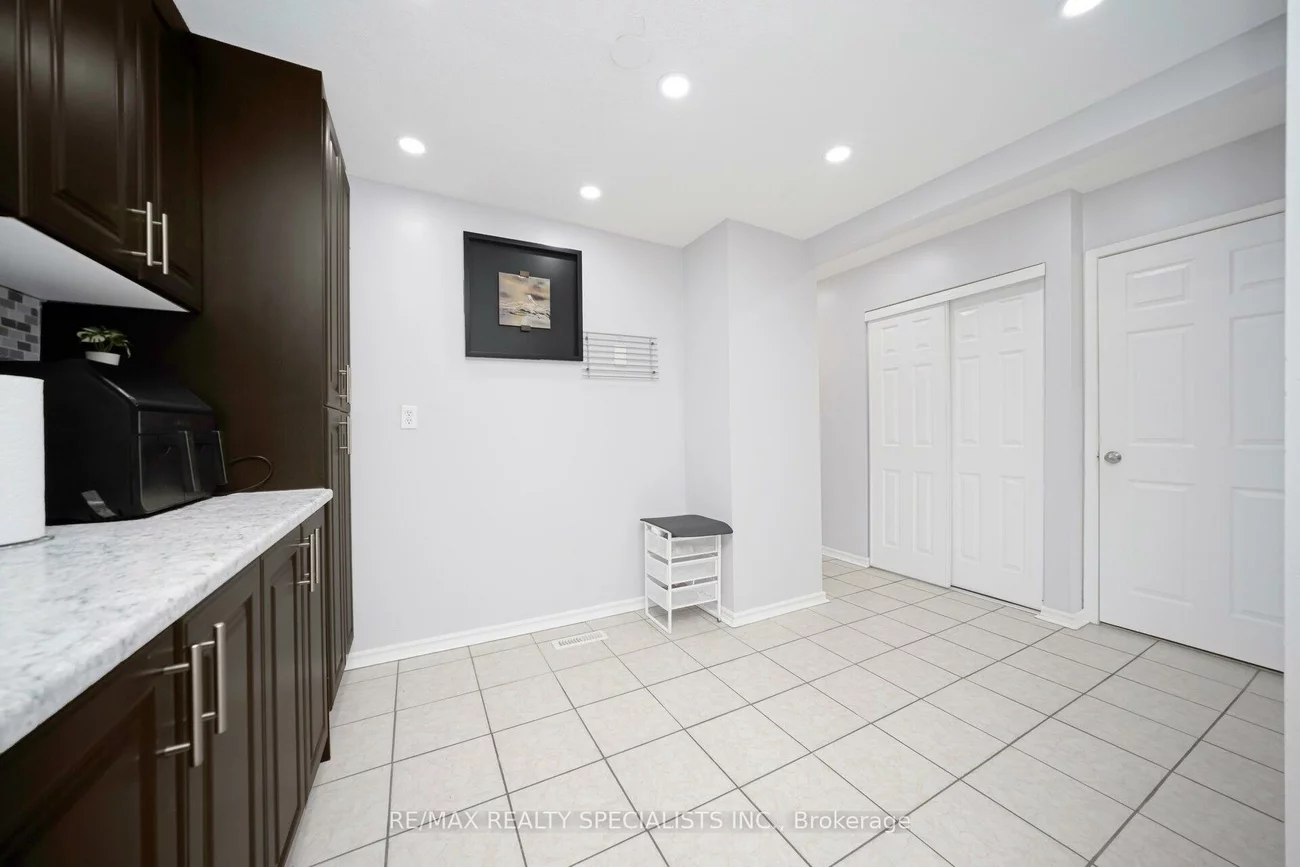 30, Greenwich, Northgate, Brampton