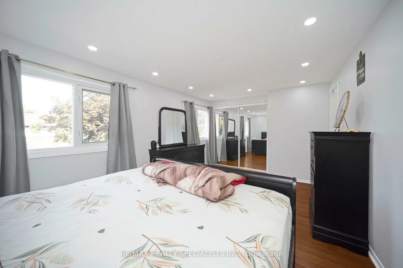 30, Greenwich, Northgate, Brampton