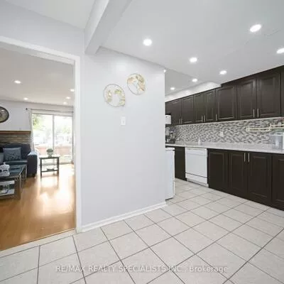 30, Greenwich, Northgate, Brampton