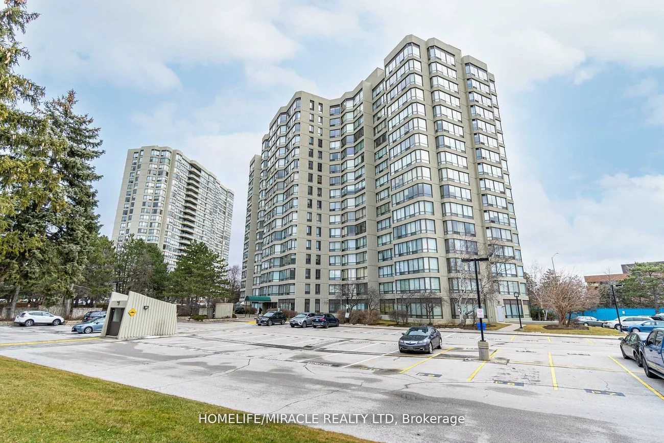 26, Hanover, Queen Street Corridor, Brampton