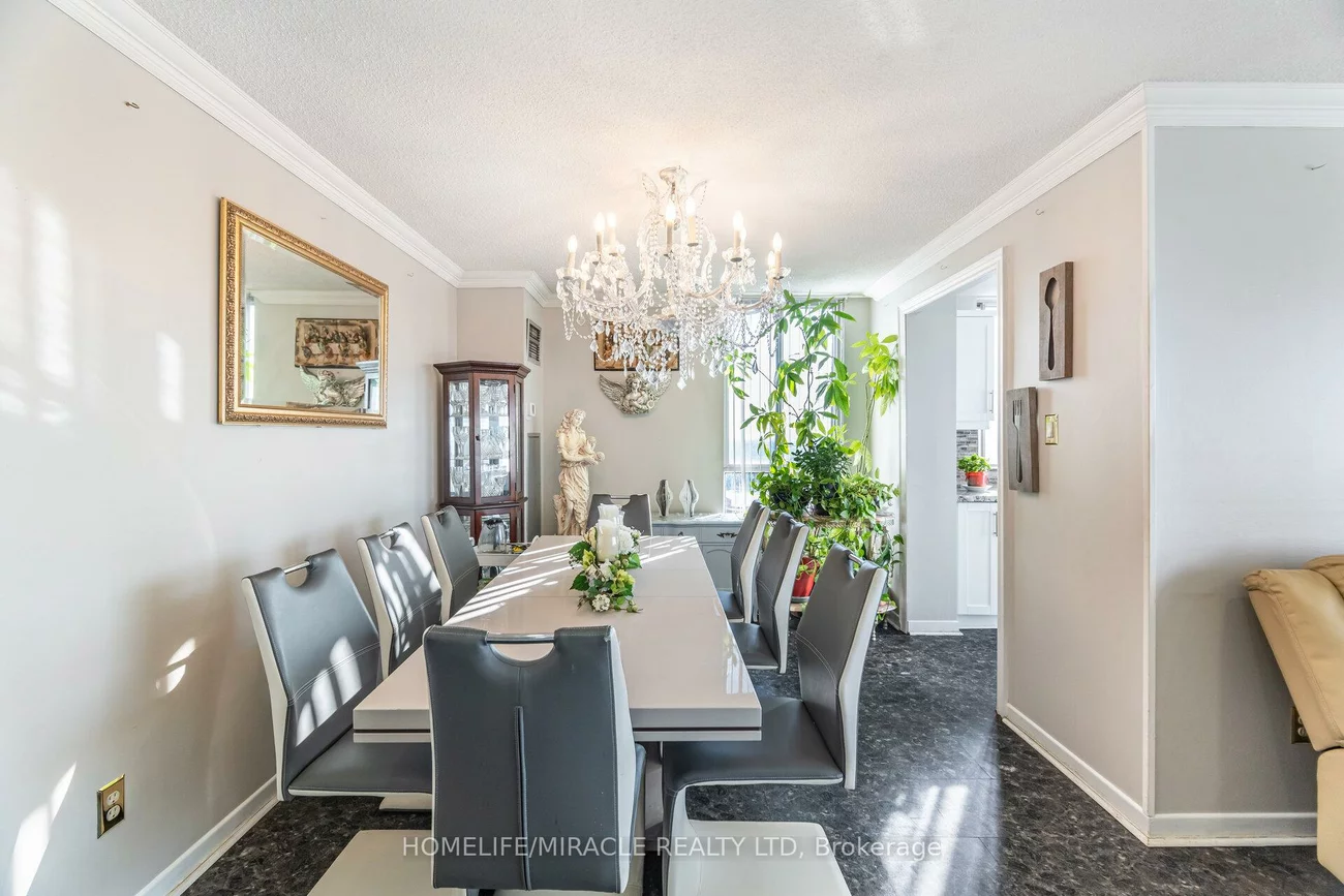 26, Hanover, Queen Street Corridor, Brampton