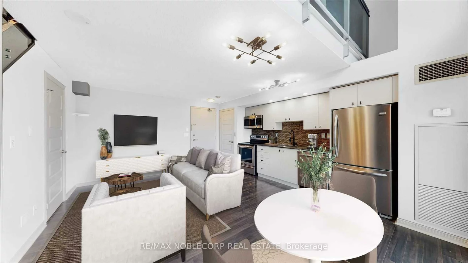 215, Queen, Bramalea North Industrial, Brampton
