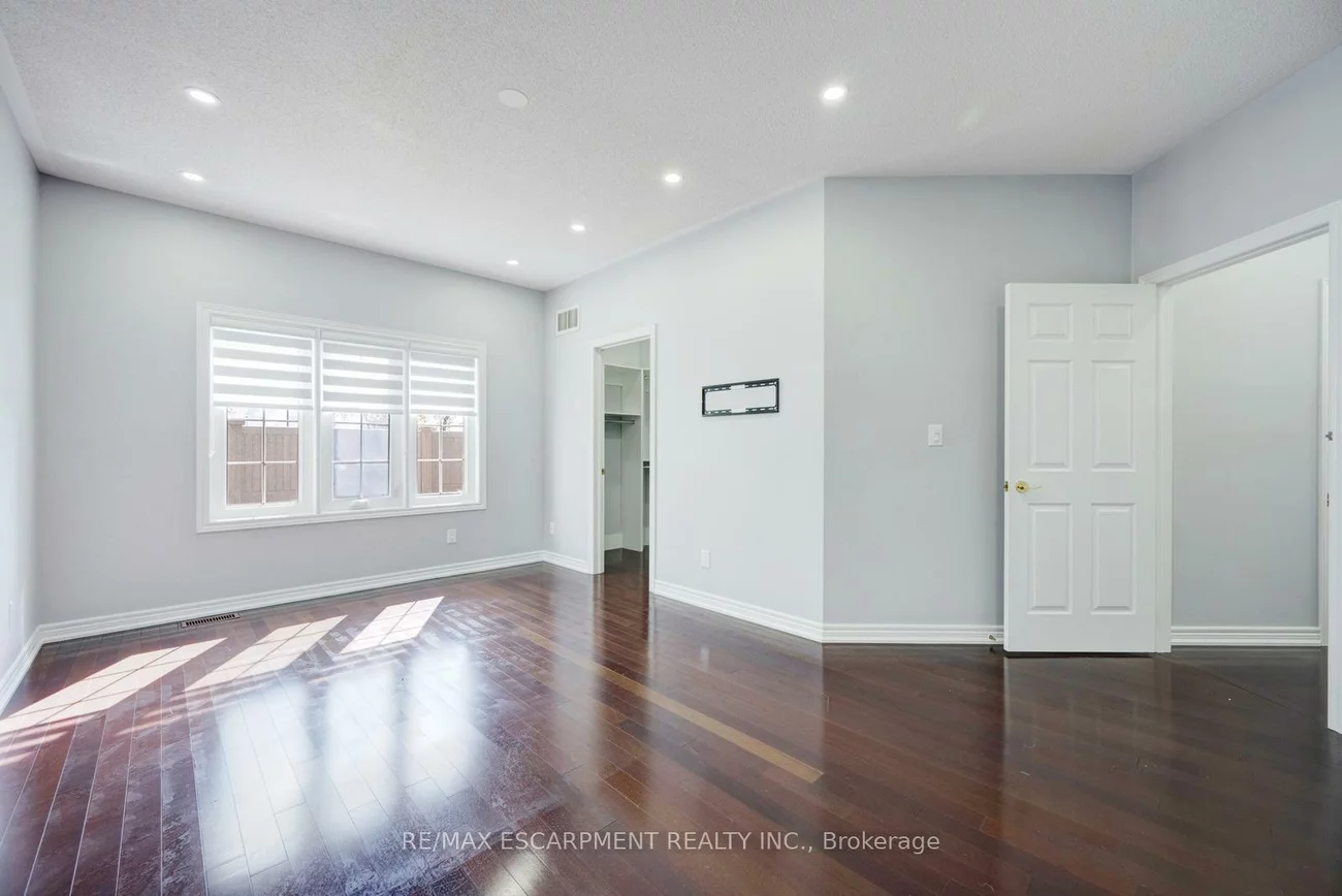 12, Larkdale, Sandringham-Wellington, Brampton