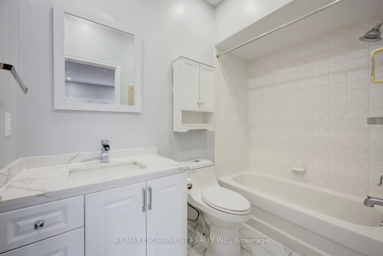 12, Larkdale, Sandringham-Wellington, Brampton