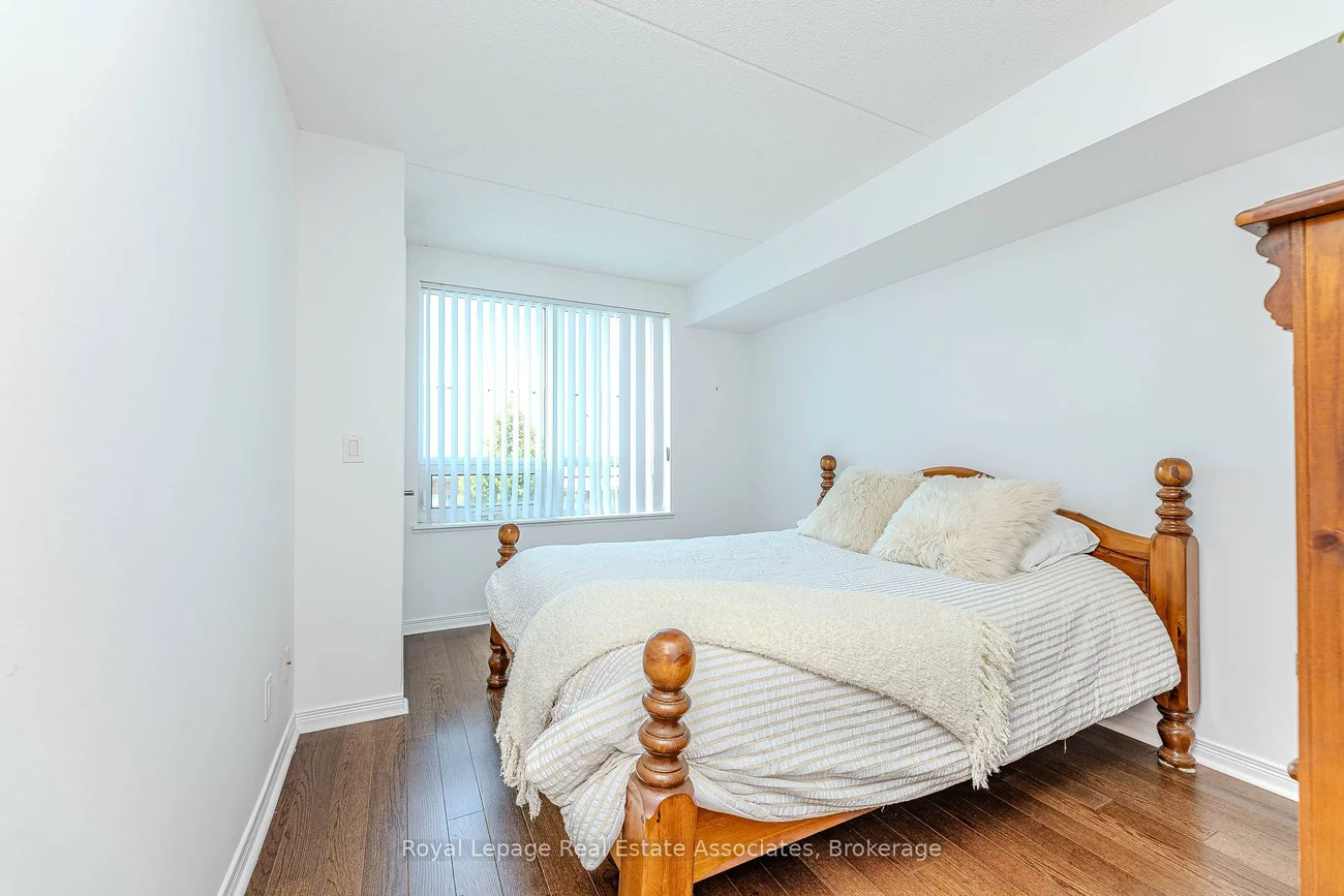 60, Via Rosedale, Sandringham-Wellington, Brampton