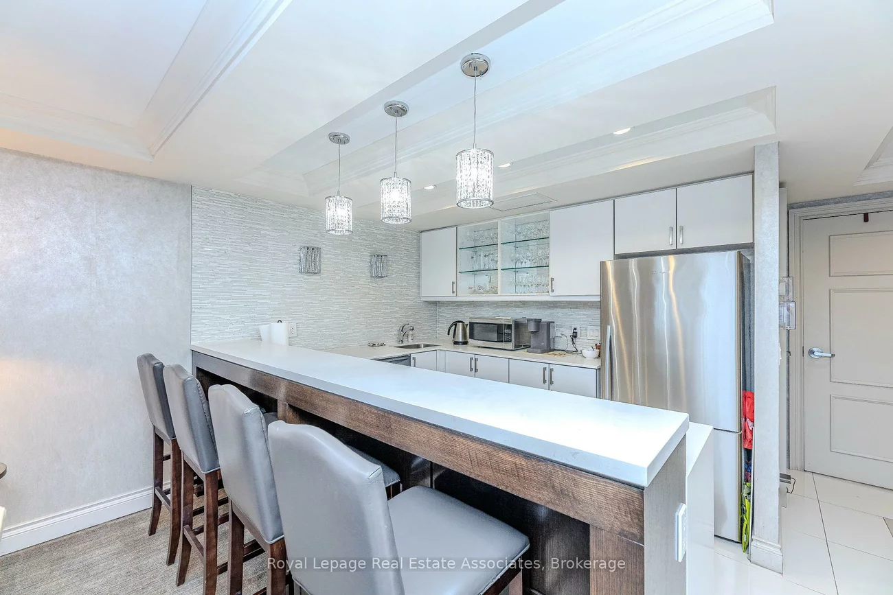 60, Via Rosedale, Sandringham-Wellington, Brampton