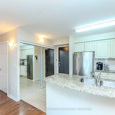 60, Via Rosedale, Sandringham-Wellington, Brampton