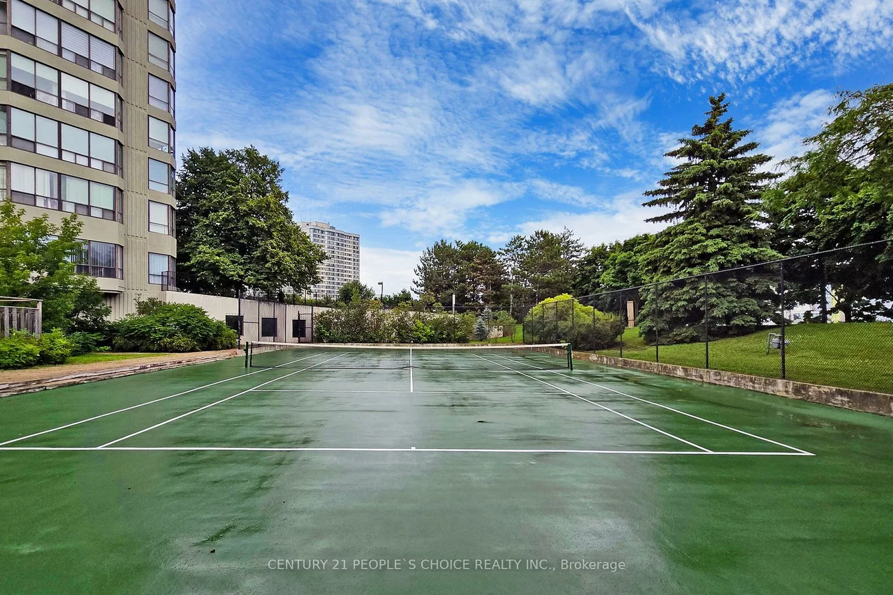 24, Hanover, Queen Street Corridor, Brampton
